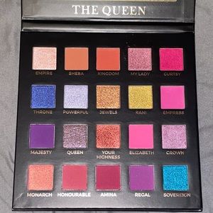 NEW The Queen eyeshadow palette - Eloise Beauty 20 fun colorful pigmented shades